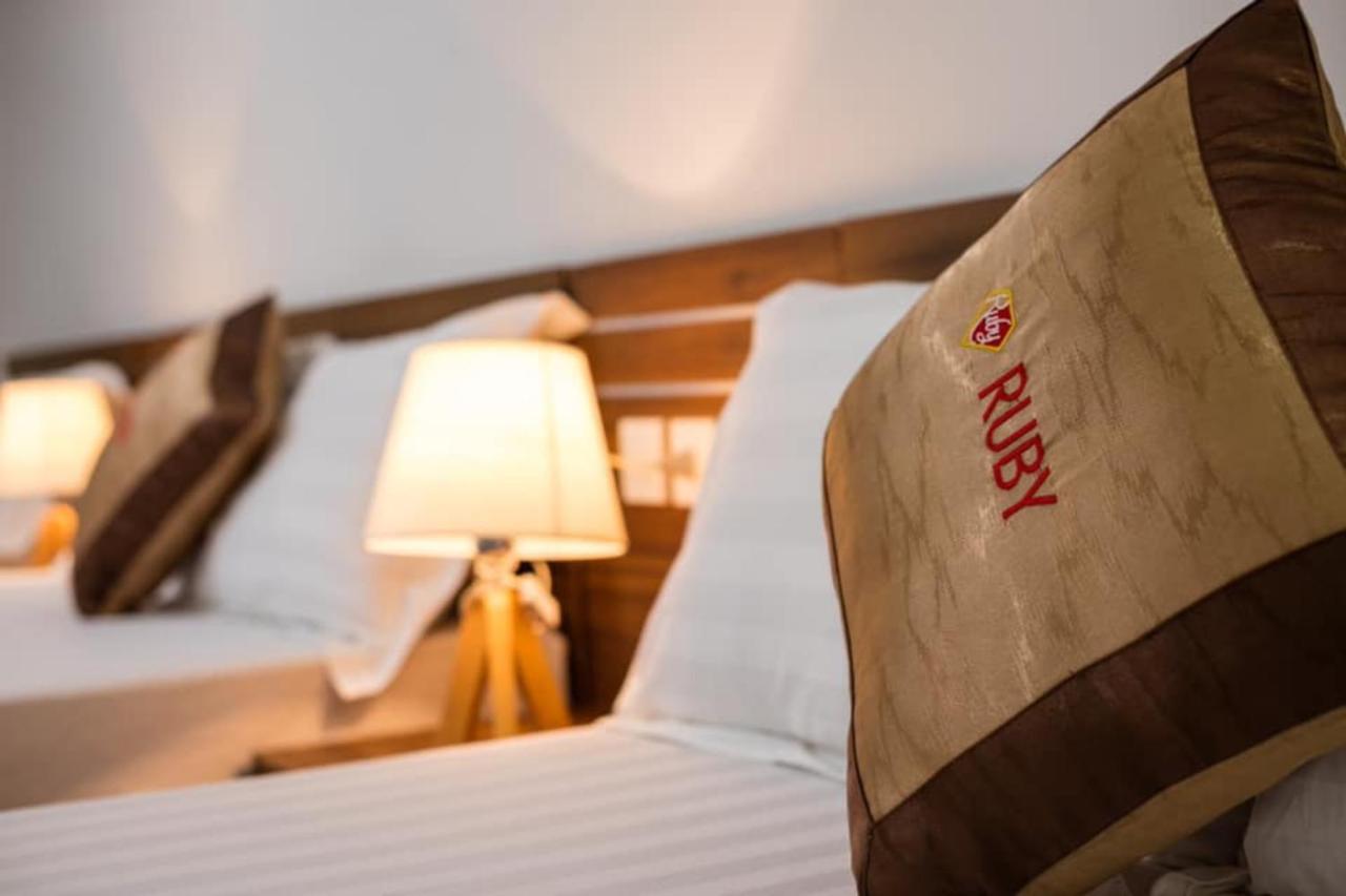 Ruby Hotel Cat Ba Dong Khe Sau Εξωτερικό φωτογραφία